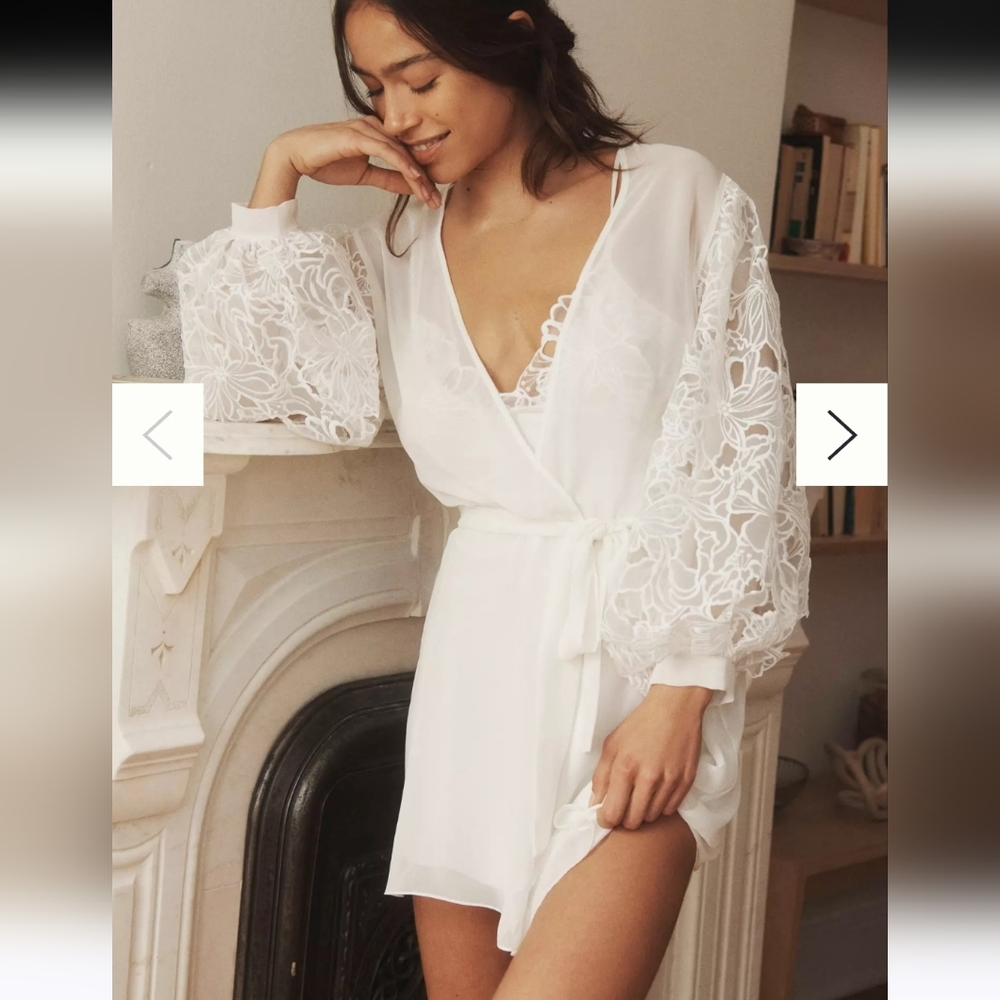 Rya Collection Milos Lace Sleeve Cover Up Bridal Robe NWT